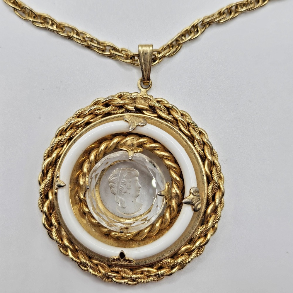 Vintage Glass Intaglio Cameo Pendant Gold Tone 25"